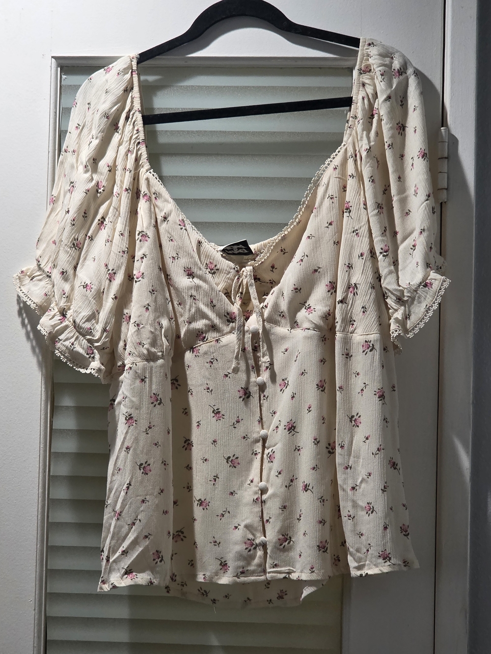 Cream Floral Tie-Front Peasant Blouse